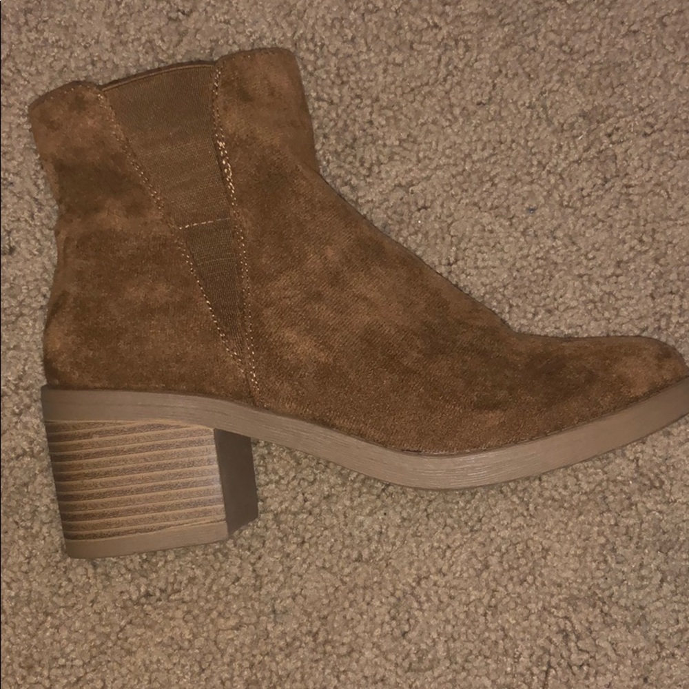 Ankle booties